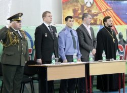 Священник поздравил студентов Мирнинского регионального технического колледжа с Днем защитника Отечества