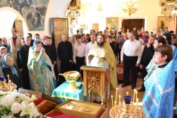 Воскресная Литургия в главном храме Якутии