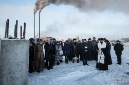 Якутский архипастырь освятил первую сваю будущей библиотеки Хандыги