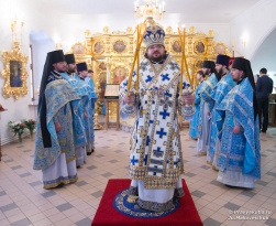 Епископ Роман совершил богослужения в день памяти явления Иверской иконы Божией Матери