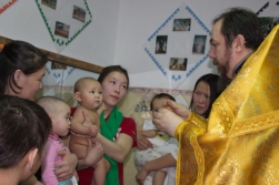 В высокогорном эвенкийском поселке оленеводов совершена первая в истории Божественная литургия