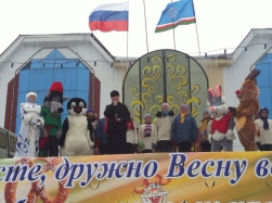 Алдан: Священник принял участие в городском празднике