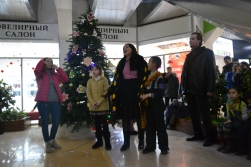 В Рождественский Сочельник в центре Якутска прошел флешмоб