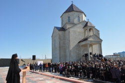 Епископ Роман почтил память жертв геноцида армянского народа