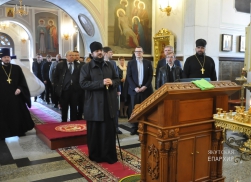 Епископ Роман поздравил А. В. Жаркова