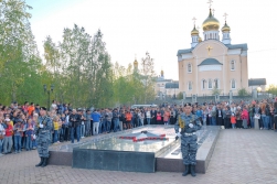 В Мирном в день окончания Второй мировой войны помолились о упокоении всех ее жертв