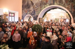 В праздничный день в Преображенском соборе была совершена детская литургия