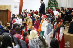В Якутске проходят епархиальные Рождественские елки