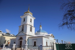 Архиепископ Роман совершил литургию в храме Рождества Богородицы города Якутска