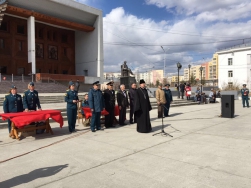 Священник поздравил якутских спасателей