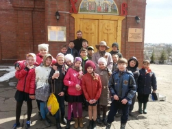 Школьники посетили храм в Алдане