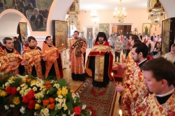 Прихожане кафедрального собора получили благословение святителя Николая