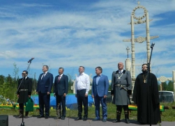Благочинный Нерюнгри принял участие в праздновании Дня России и национальном празднике Ысыах