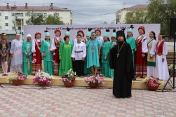 В Спасском монастыре состоялась ярмарка меда
