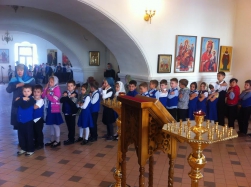 В храме Рождества Богородицы будут совершаться регулярные богослужения для гимназистов
