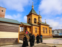 Архиерейское богослужение в Спасском монастыре в день памяти преподобного Сергия Радонежского