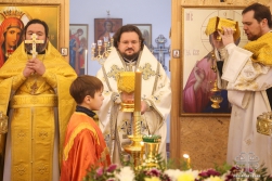 Архиепископ Роман совершил богослужение в храме Архангела Михаила в поселке Марха
